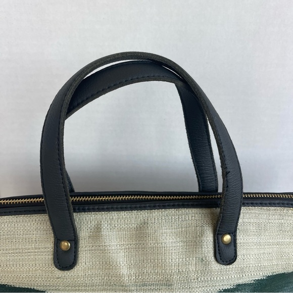 New Decena Collections Stylish Black and Green Bag Set - Picture 3 of 15